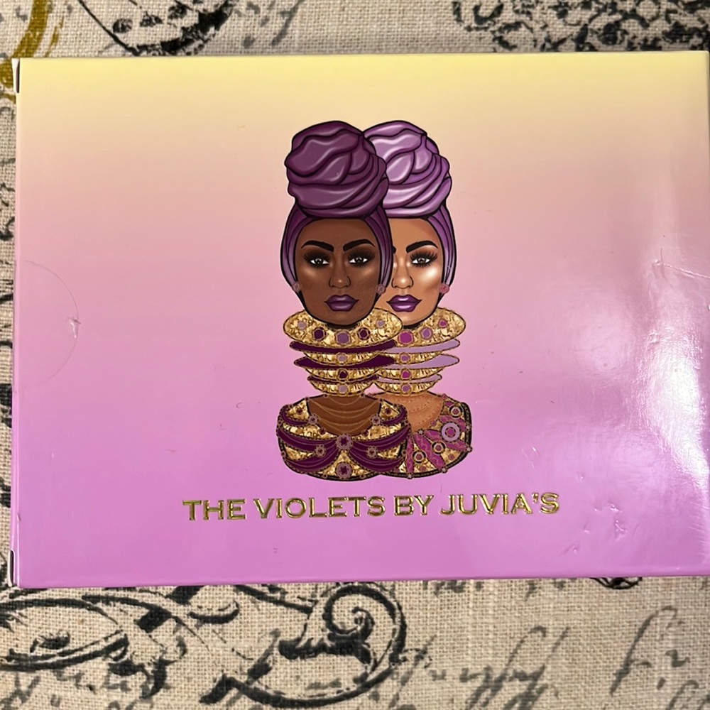 NIB- the violets by Juvia’s- eyeshadow pallet